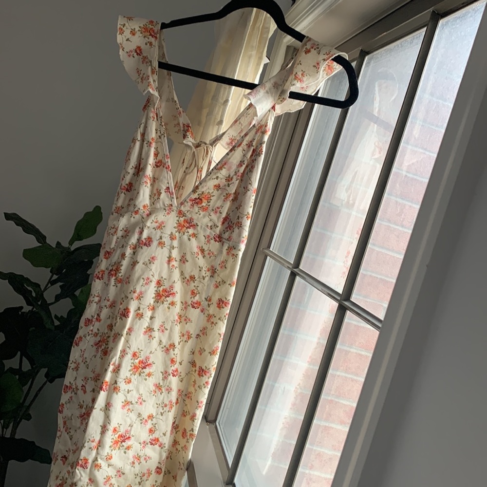 Floral ruffle tie dress